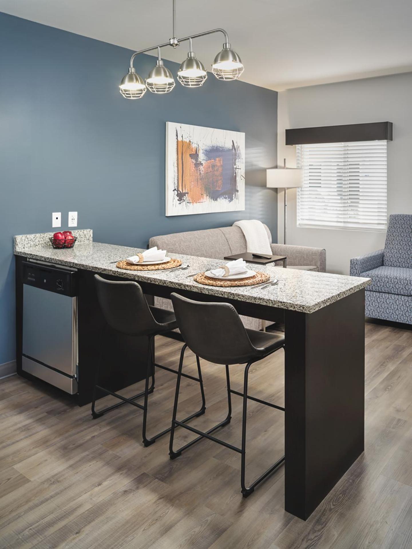 Stayapt Suites أوكالا المظهر الخارجي الصورة