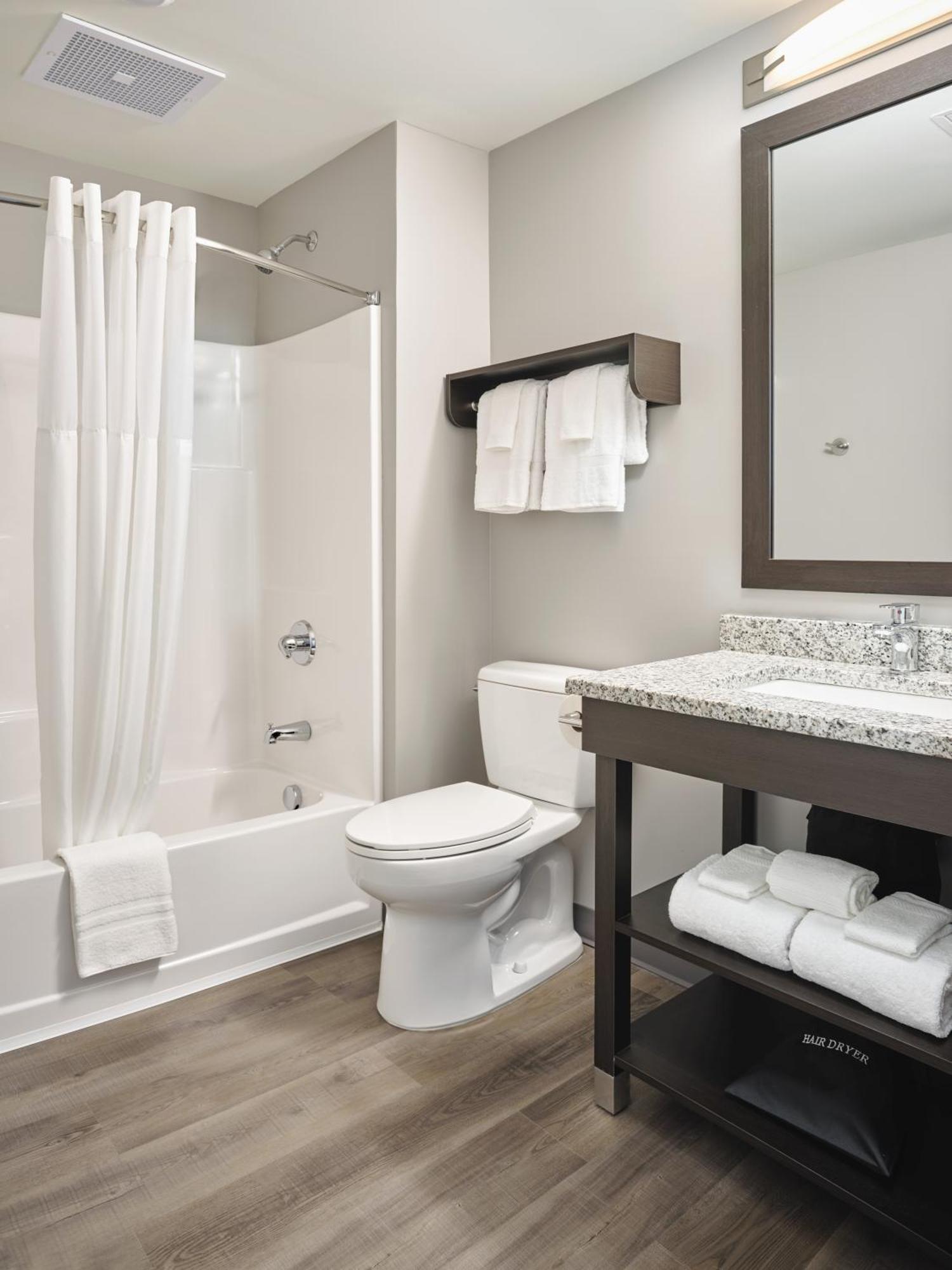 Stayapt Suites أوكالا المظهر الخارجي الصورة