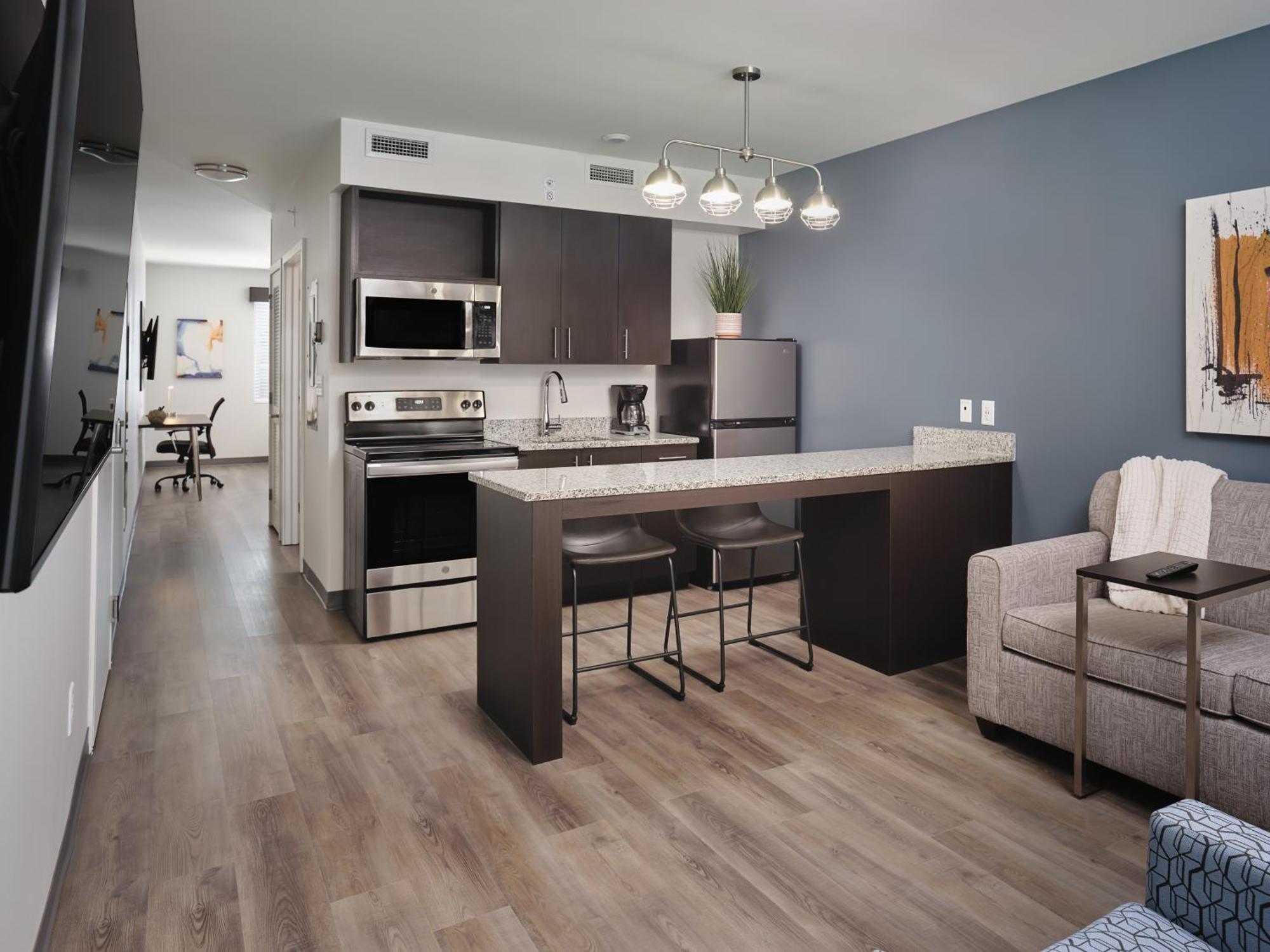 Stayapt Suites أوكالا المظهر الخارجي الصورة